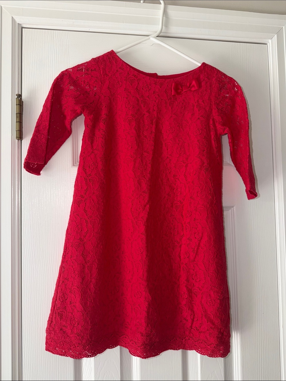 Red Lace A-Line Girls' Party Dress with Bow Accent